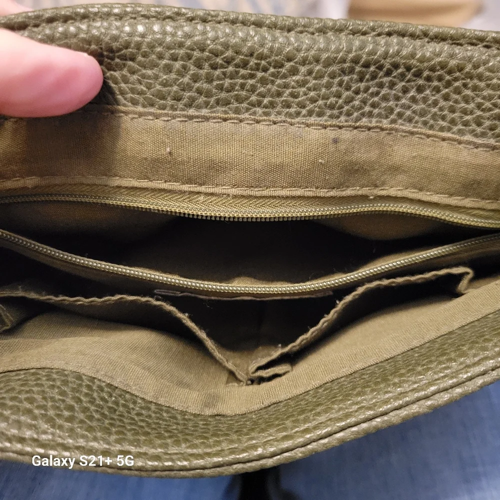 Kenneth Cole Shoulder 8.5inX6in